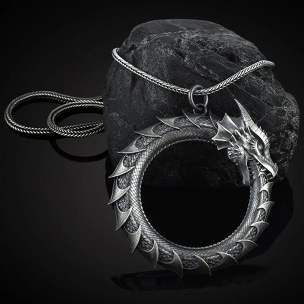 

Ouroboros Pendant Necklace Men's Metal Dragon Pendant Hip Hop Chain Necklace For Women Personalized Ins Style Punk Jewelry