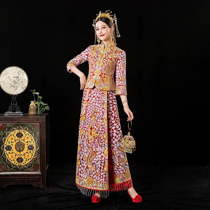 

Chinese Style Wedding Dress Embroidery Floral Phoenix Bride Costume Oriental Marriage Set Exquisite Cheongsam Plus Size 4XL 5XL