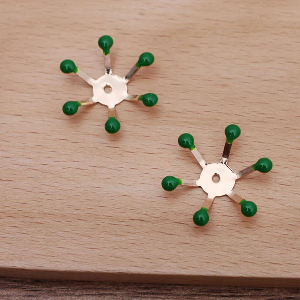 

REGELIN 50pcs/lot 3 Colors 21mm Filigree Jewelry Spacer Flowers Motif Charms Loose Bead End Caps for DIY Jewelry Accessories