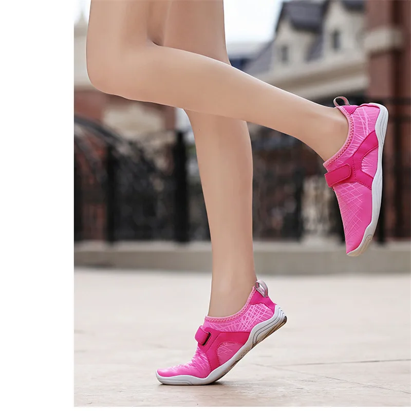 

Unisex Aqua Shoes Beach Wear Swimming Pool Footwear Men Barefoot Women Fishing Water Sneakers Non-Slip Walking Water Shoes Surf