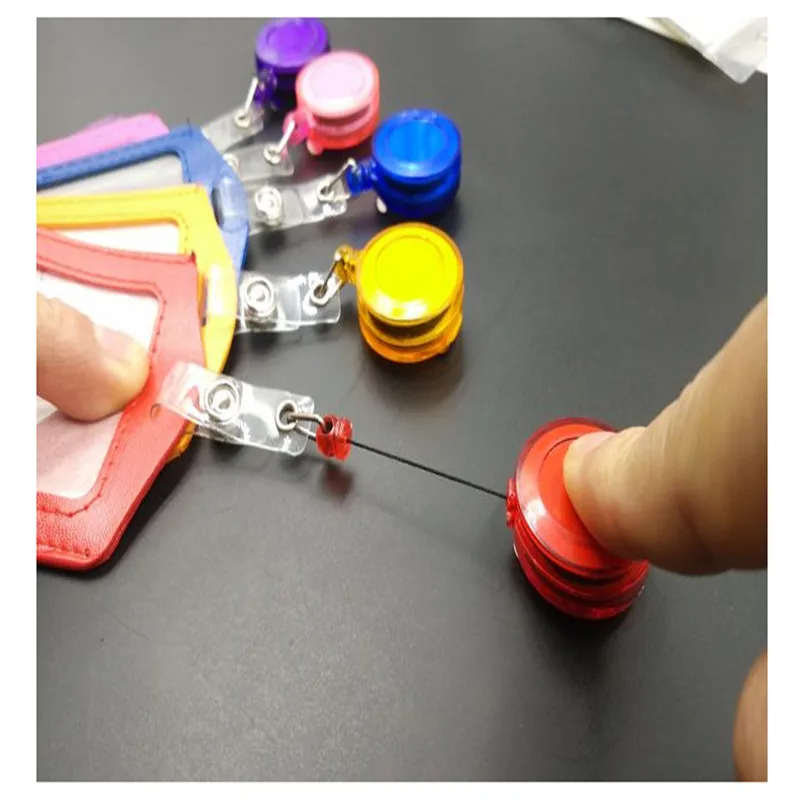 

Portable Credit Card Holders No Zipper Cheap Safety Bank Bus ID Holders New Identity Office Supplies Badge with Retractable Reel