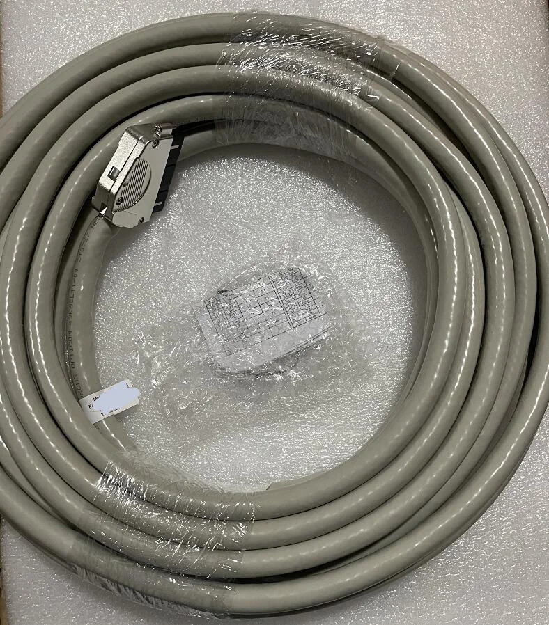 

HUAWEI 04120122 Trunk Cable 10m-75ohm-21E1-1.6mm-(Anea 96 female-I)-(SYFVZP75-1.1/0.26*42(S))-positive 45 degrees For OSN5000