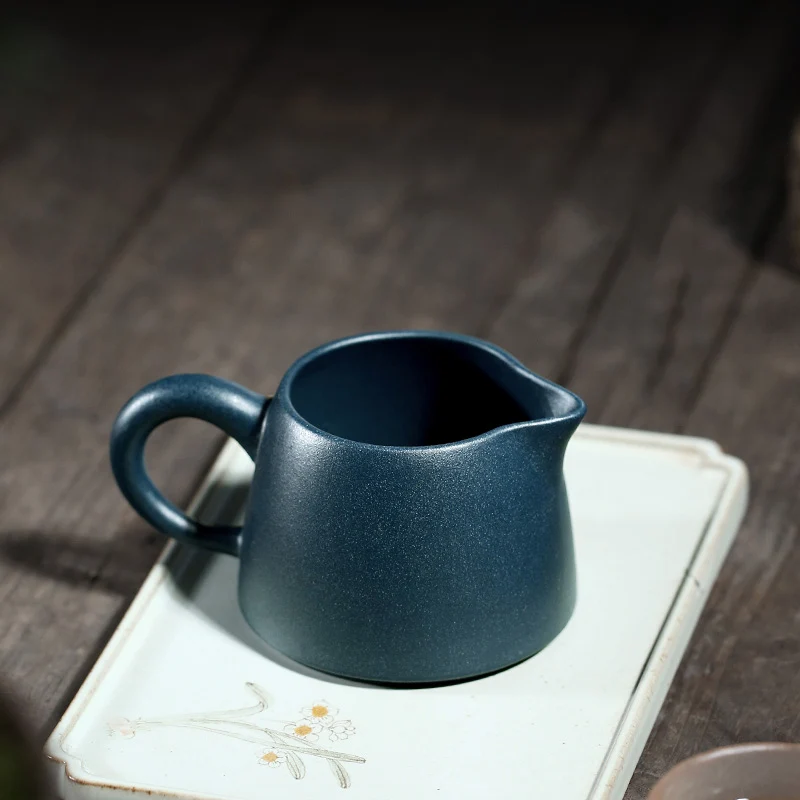 Исинская чайная кружка 180 мл ручной работы фиолетовая глина темно-зеленая грязь