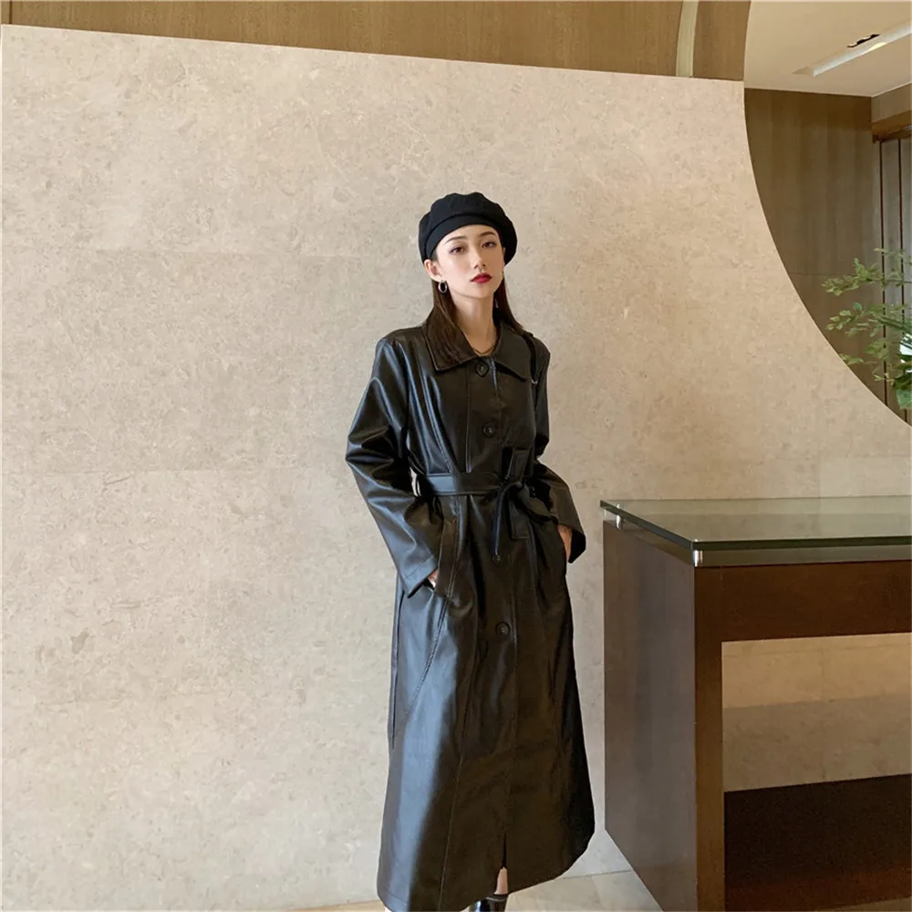 Женская длинная куртка из ПУ кожи черная свободная ветровка с поясом Осенний