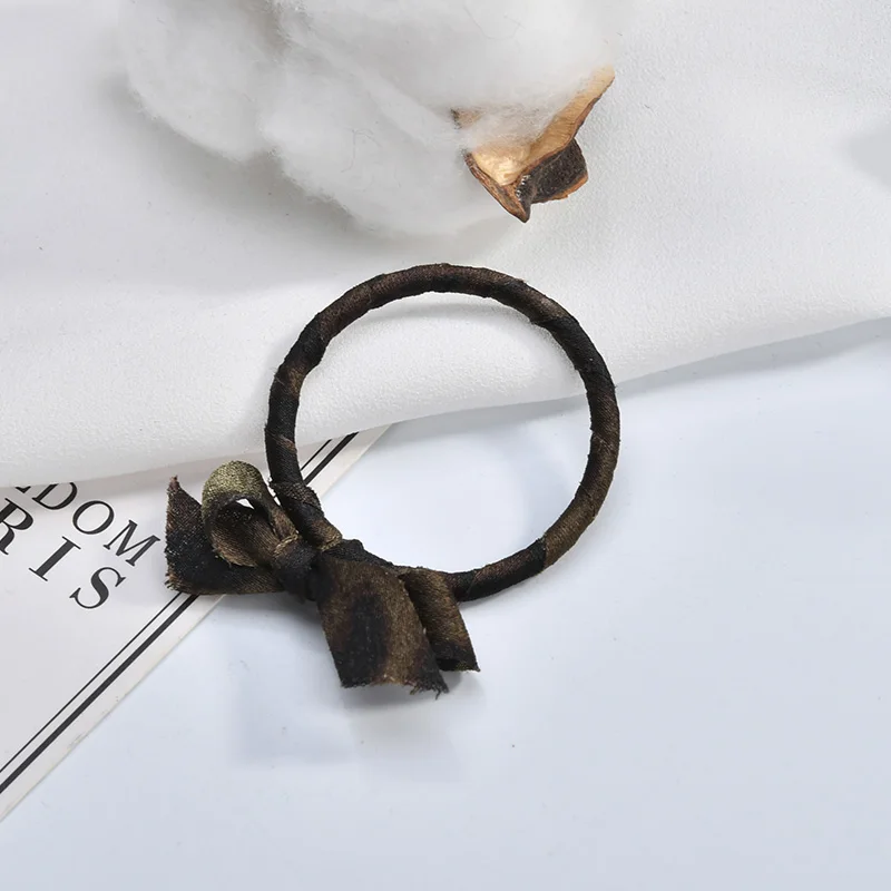 Южная Корея Леопардовый принт осень и зима темпераментная свежая ткань галстук