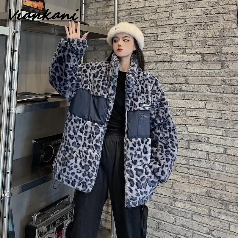 

Зимние меховые пальто в стиле Харадзюку, уличная одежда, утепленное пальто, осенняя утепленная плюшевая куртка на молнии с леопардовым прин...