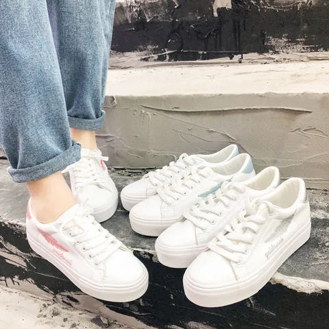 

Small white shoes women autumn new Korean leisure student flat shoes versatile embroidery breathable warm shoes