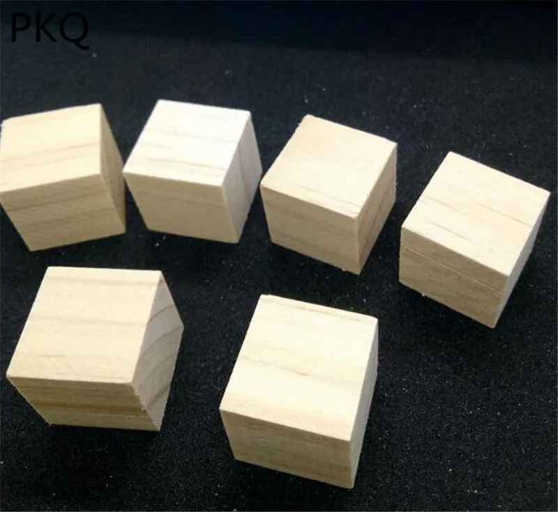 

3cm/4cm/5cm Solid Wood Cube Wooden Square Blocks kids Early Educational Toys DIY Woodwork Craft Decoration