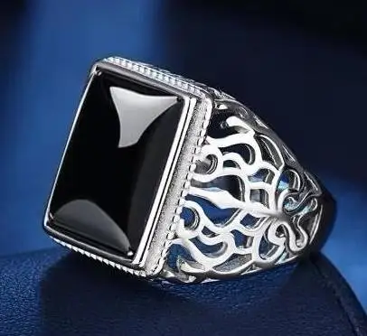 

Popular Men's Hollow Out Green Black Square Crystal Open Adjustable Ring Silver Color Engraving Geometric Pattern Jewelry