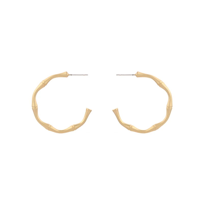 

Badu 2021 New Matte Gold Metal Charm Trend Bamboo Small CC Hoop Earrings for Women Fashion Street Style Fashion Jewellery