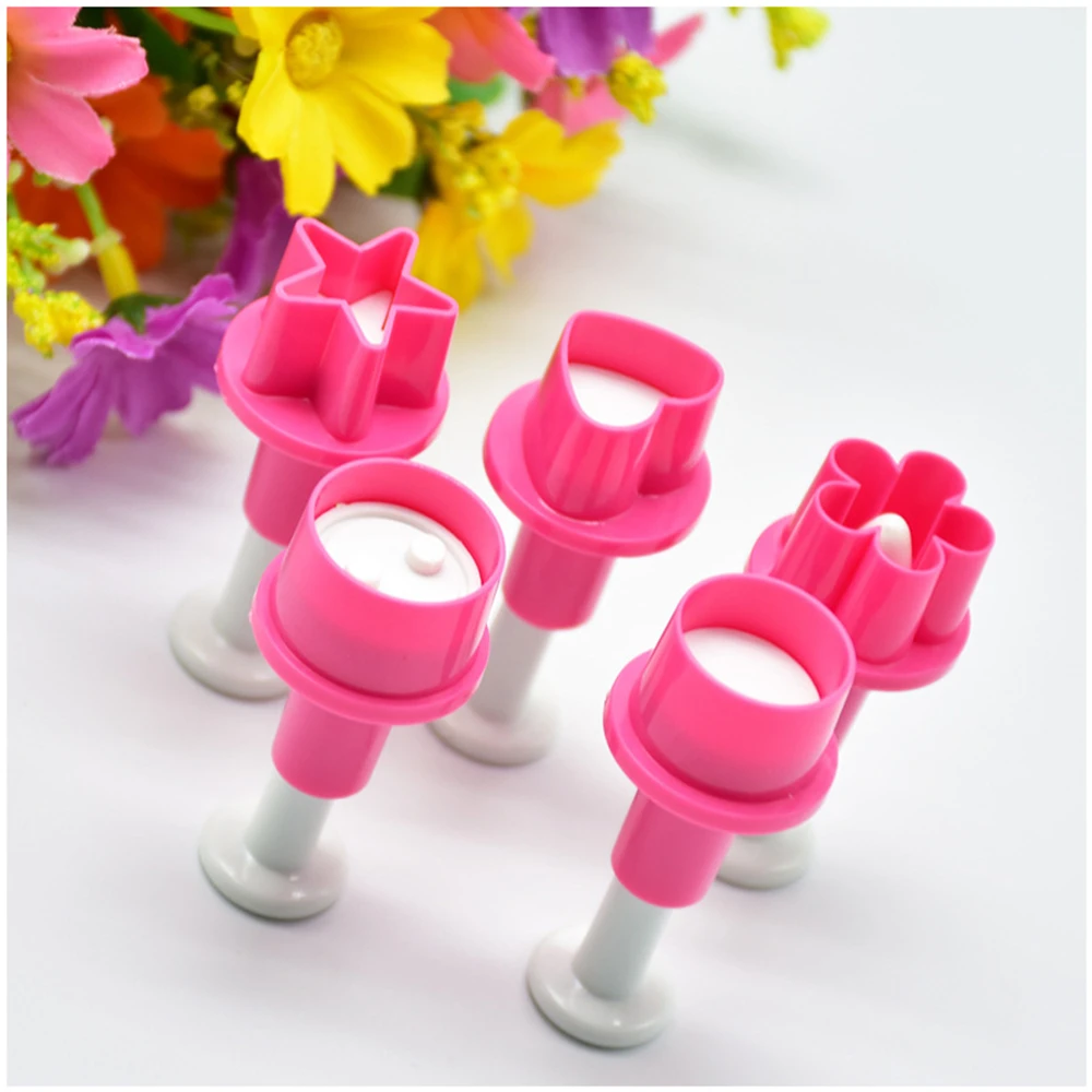 

5pcs Fondant Cake Decorating Moulds Button Round Heart Flower Star Shape Diy Mold Embossing Cookies Plunger Cutter Cake Tools