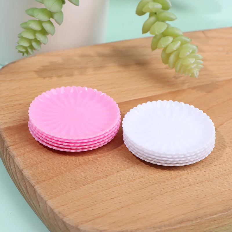 

5 шт./компл. 1/12 кукольный домик, миниатюрная еда, белые блюда, посуда, имитация прочной кружевной тарелки, пластиковая тарелка, кухонные прина...