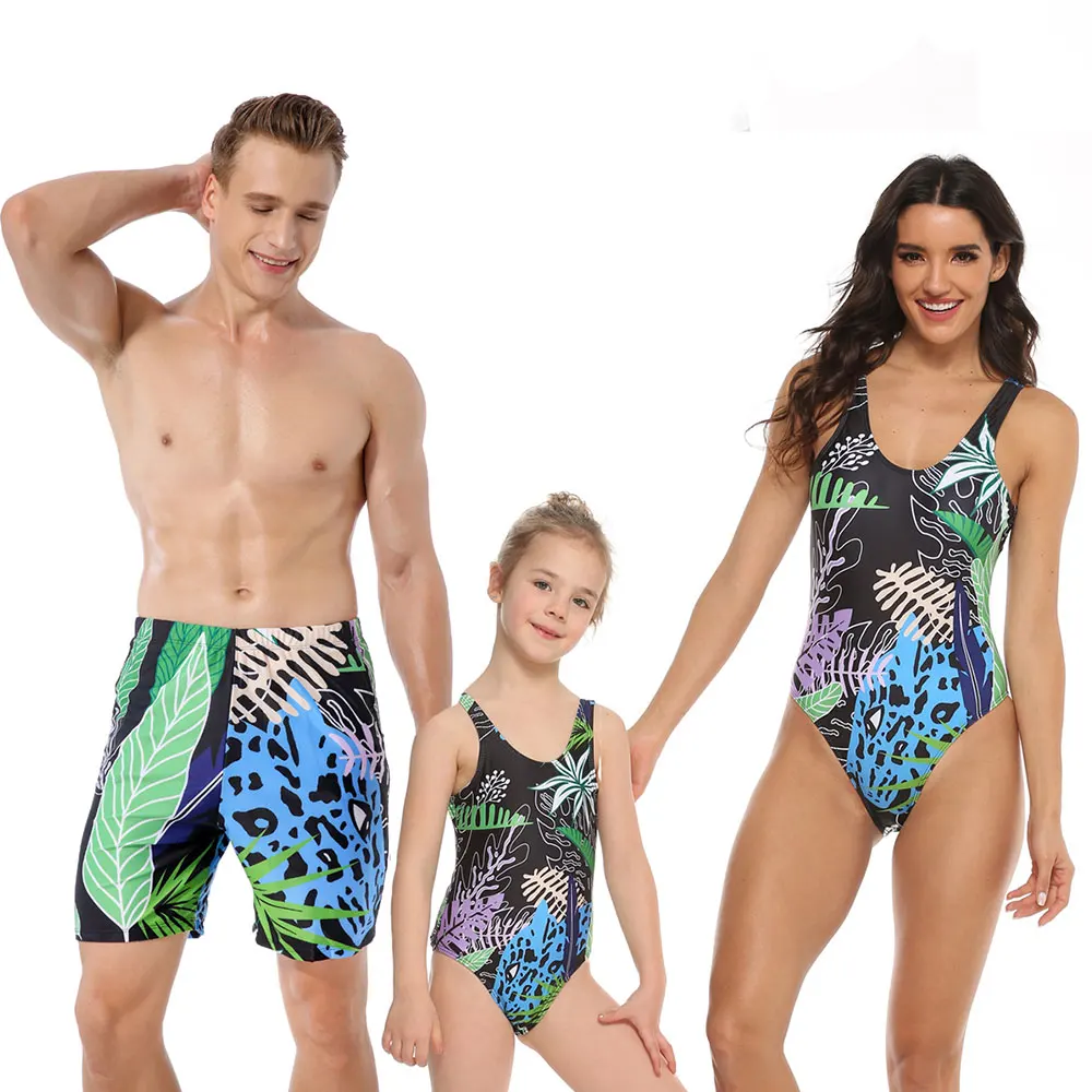 

Summer Family Matching Swimwear Mommy and Me Clothes Father Son Mother Daughter Leaf Bikini Beach Shorts Couple Swimsuit