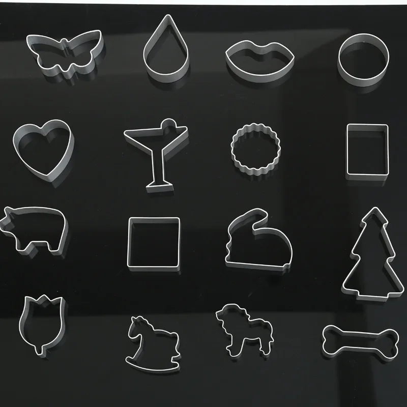 

29 Style Cookie Cutters Moulds Aluminum Alloy Cute Animal Shape Biscuit Mold DIY Fondant Pastry Decorating Baking Kitchen Tools
