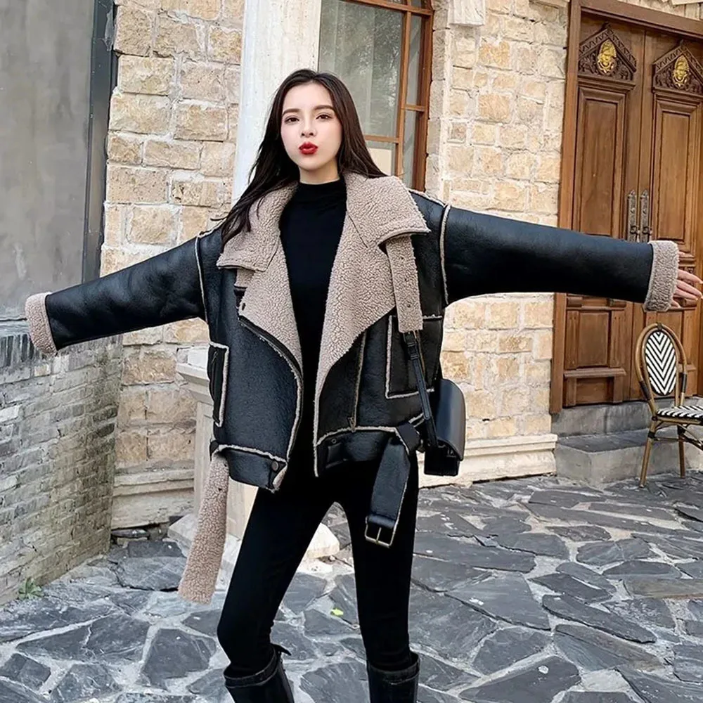 

New Fall Winter Plus Velvet Thick Warm Motorcycle Jacket Female Faux Lamb Fur Fur One Short Coat Lapel Artificial Leather Jacket
