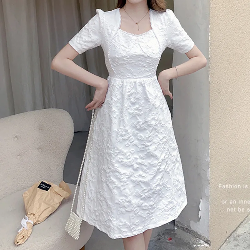 

2021 Summer New Jacquard Bubble Sleeve White Black Dress High Quality Pearl Slim Midi Party Dress Vestidos Elegantes Para Mujer