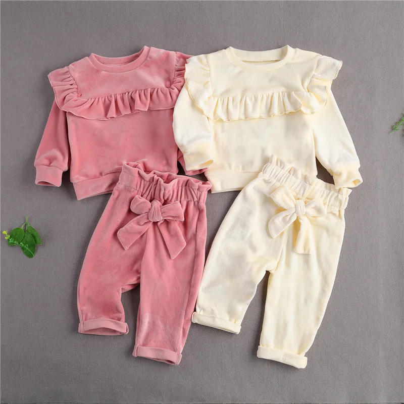 

Toddler Baby Girls Smooth Velvet Flannel Outfit Sets Round Neck Ruffle Trim Top Elastic Waist Bowknot Pant Clothes Autumn Winter