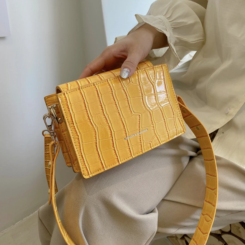 

Small Bag Female Bag New 2021 Hot Style Trendy Fashion Wild Ins Single Shoulder Messenger Bag Net Red Retro Small Square Bag