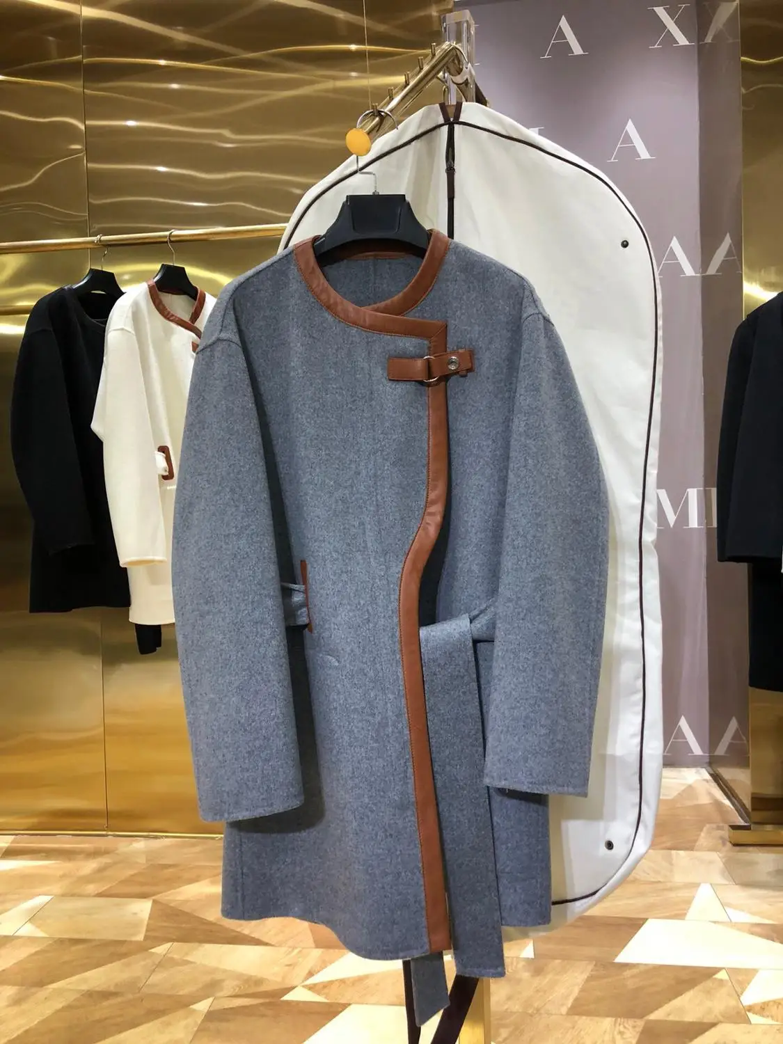 

2021 Luxury Design Runway Collection Style Cashmere Elegant Fall Winter Coat