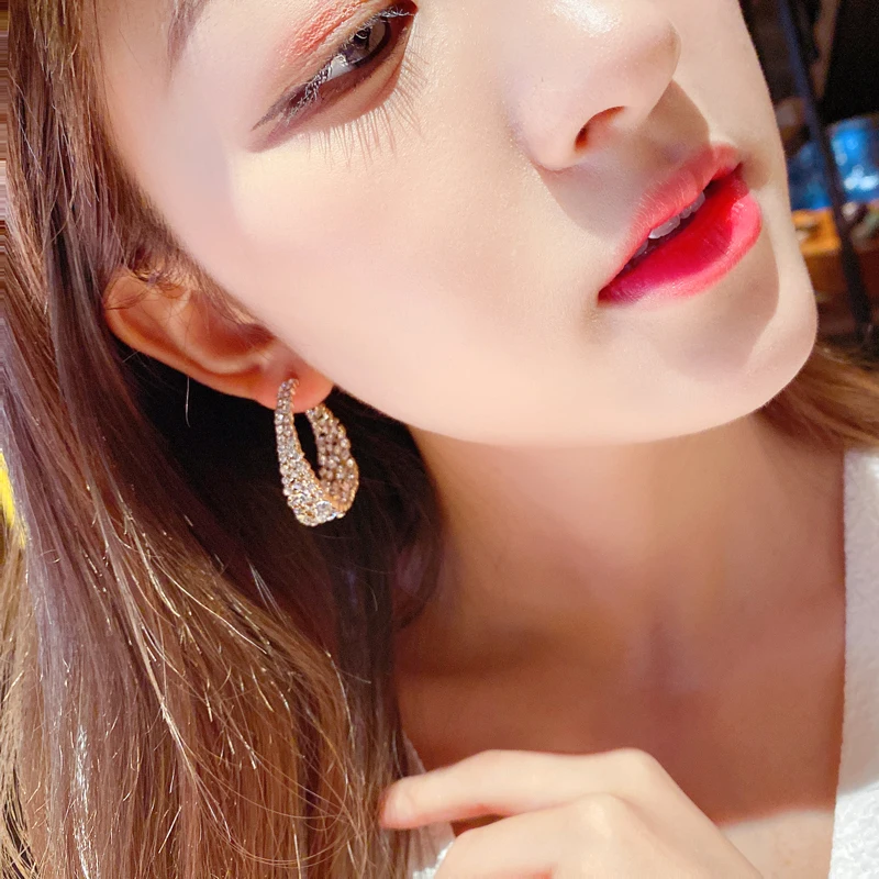 

Classic Square Crystal Imitation Pearl Pendant Earrings Woman Korean Temperament Geometric Gold Statement Earrings Jewelry Gift