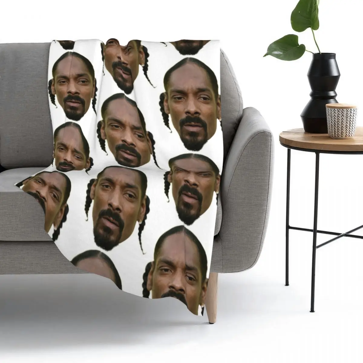 Snoop Doggy Dog Throw Blanket Fleece Throw Blanket TV Blankets Softblanket Plush Flannel Cozy bedding On Home travel Adult child