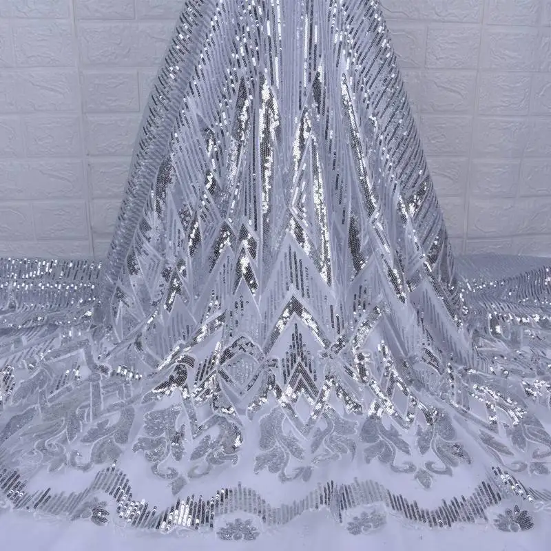 

Champagne Gold French Tulle Lace Fabric 2019 High Quality Sequins Lace Fabric African Nigerian Mesh Lace Fabric For Party S1742