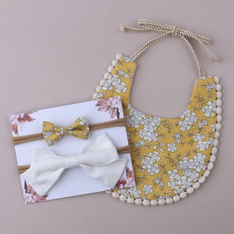 

N7ME 1 Set Baby Printing Bowknot Headband Bibs Set Double Sided Soft Cotton Feeding Saliva Towel Bandana Scarf Hair Band Kit for