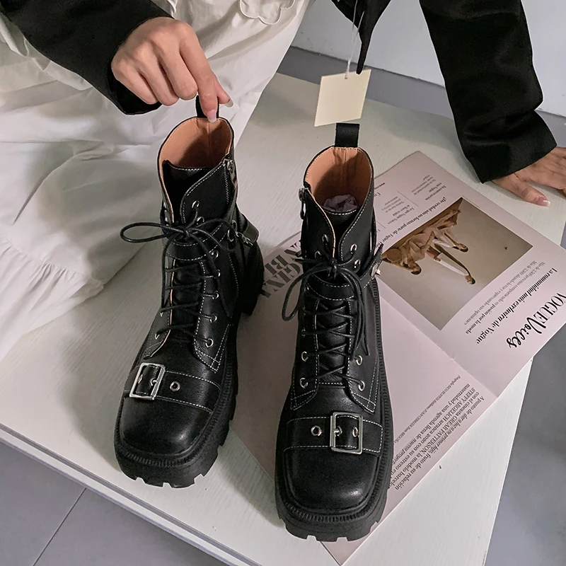 

2021 Trend Flat Heel Women's Martin Boots Thick Genuine Leather Handicraft Round Head Motorcycle Shoes Casual Shoes Cool Black