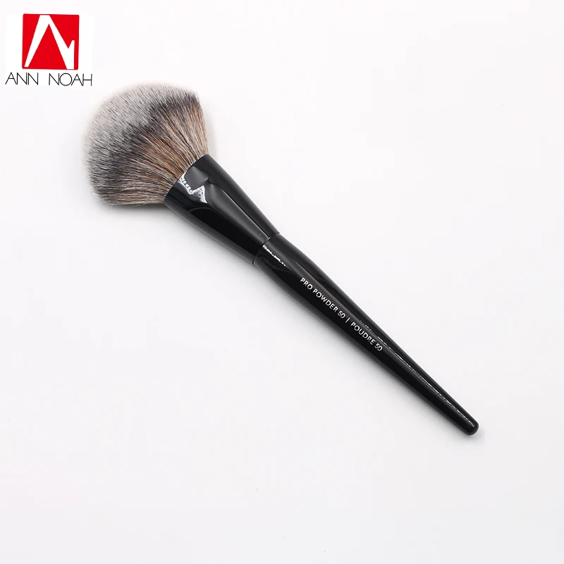 

Artist Black Dense Bending Bristle Big Arched Shape No.50 Face-makeup Pro powder Brush