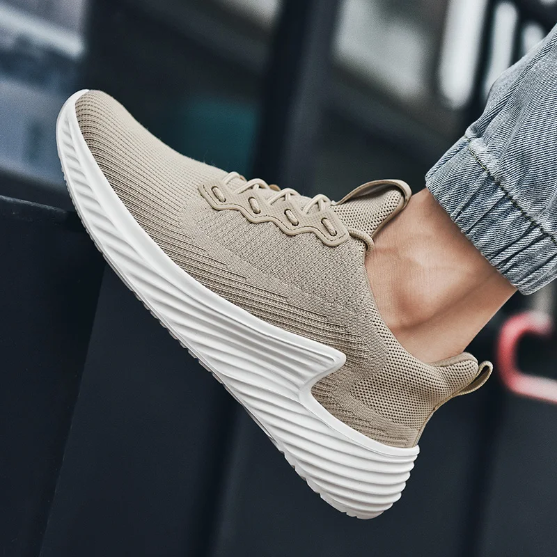 

Brand Mesh Sneakers for Men Light Non Slip Male Footwear Casual Shoes Men Summers Tenis Masculino Men Running Shoes