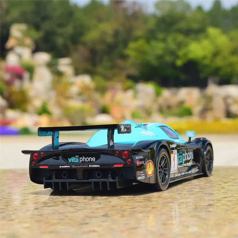 Модель автомобиля из сплава Bburago 1:24 Maserati M12 Racing Edition|Наземный транспорт| |