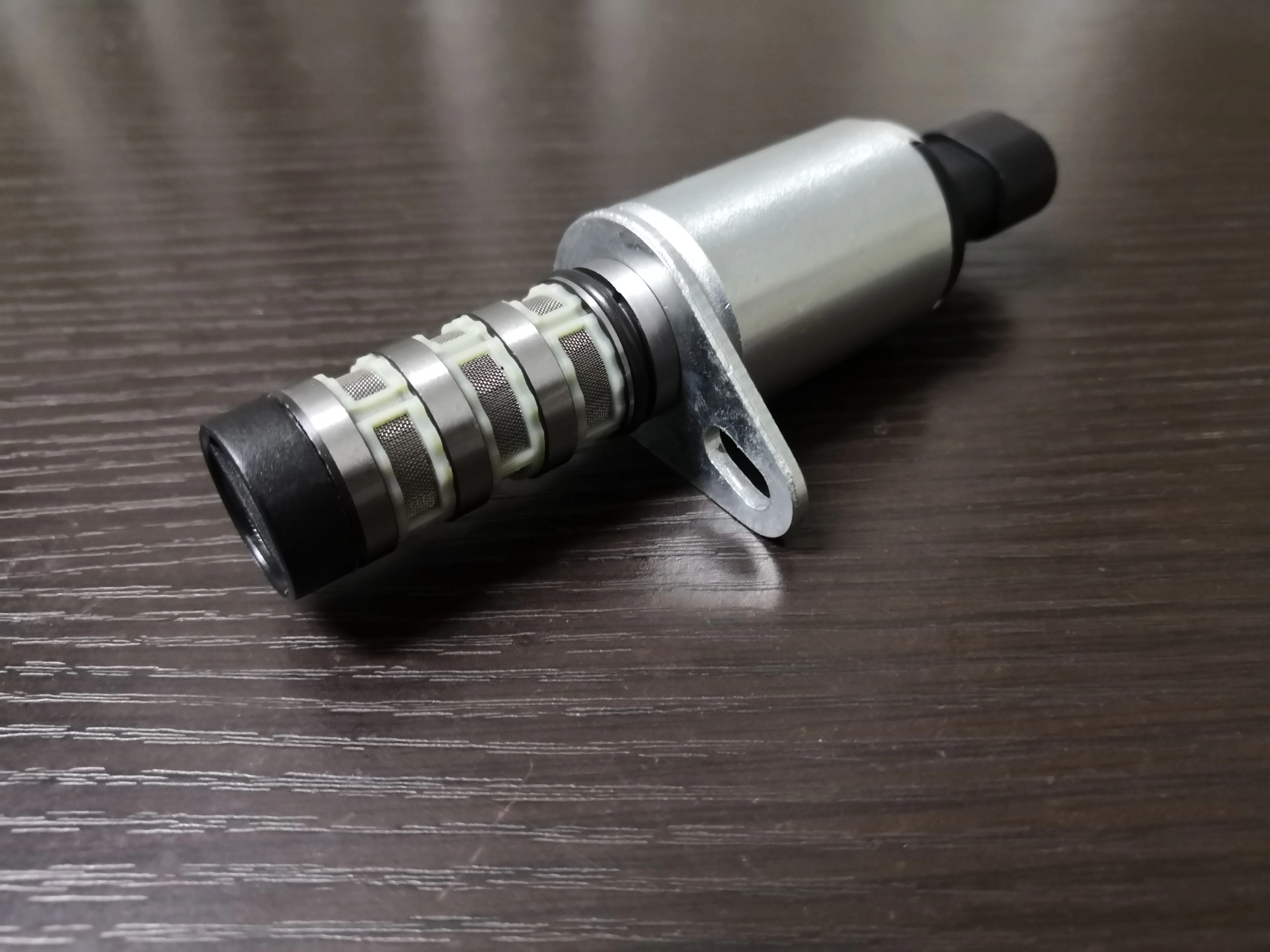 55567050 IERNA качественный VVT Регулируемый синхронизатор фотомагнитный клапан