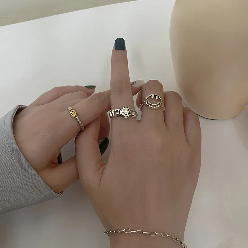 

Simple Ring For Men And Women Smiling Face Ring Couple Jewelry Versatile Temperament Japanese and Korean 2021 New Fashion