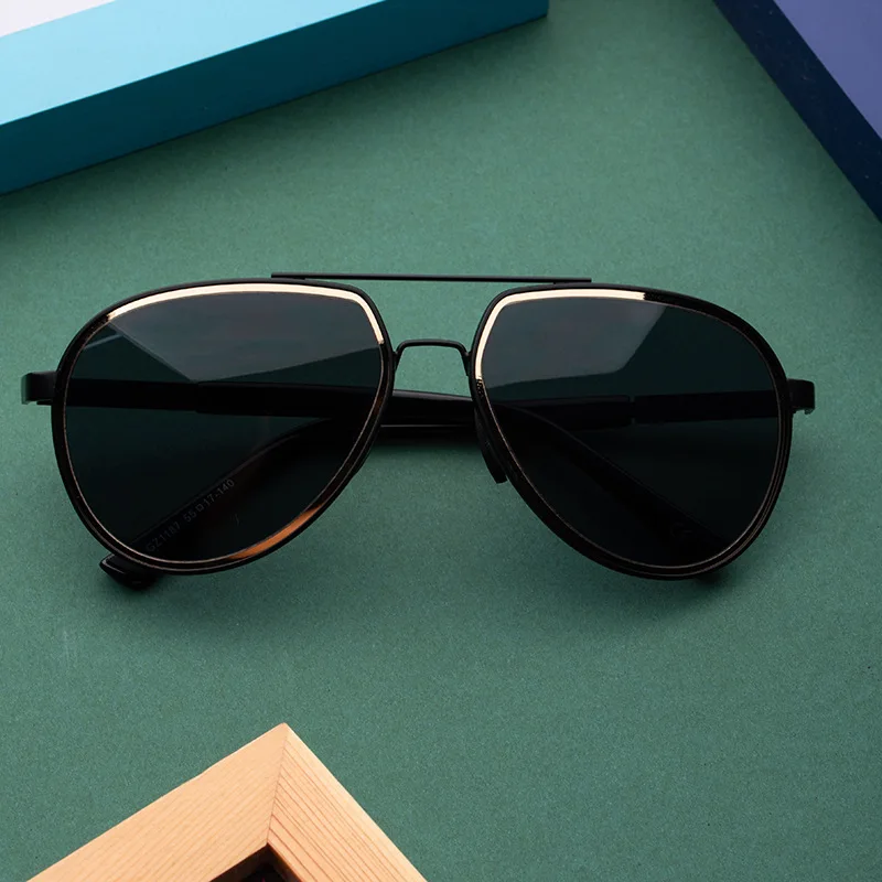 

2021 new toad sunglasses men's fashion online celebrity street shooting sunglasses men's sunglass