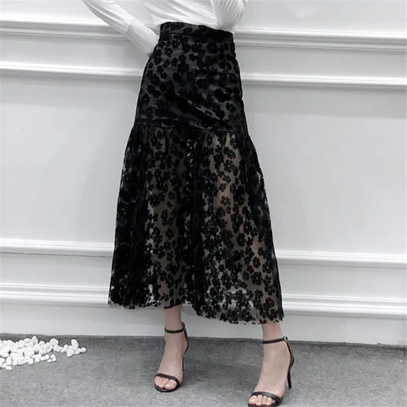 Женская длинная юбка средней длины черная сетчатая с высокой талией