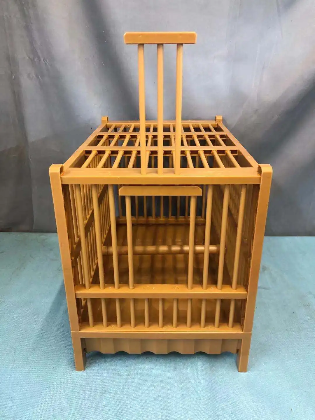 

Portable Large Plastic Thrush Bird Cleaning Shower Cage Myna Coral Myna Bathing Bird Cage Washing Water Cage Bird Supplies