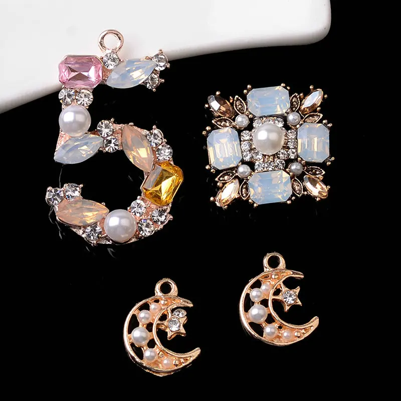 

5 Pcs Alloy Rhinestone Pearl Rhinestone Moon 5 Character Alloy Pendant Square Flower Disk Diamond Buckle Accessories Handmade
