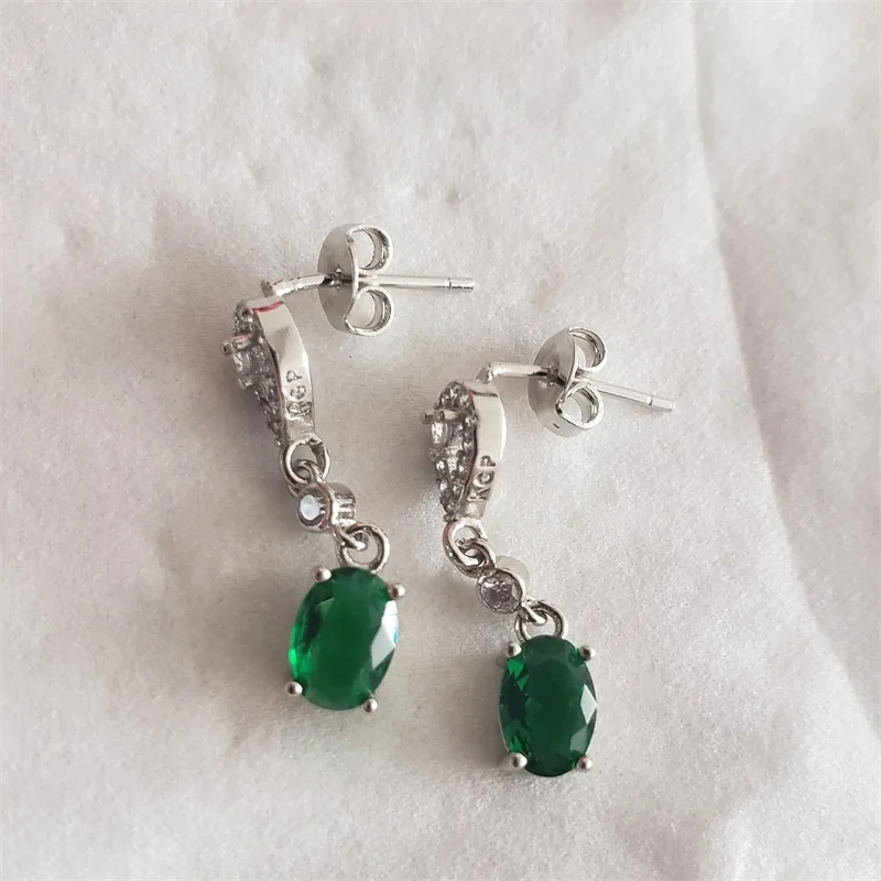 Серьги JoyceJelly женские из серебра 925 пробы с изумрудом | Украшения и аксессуары