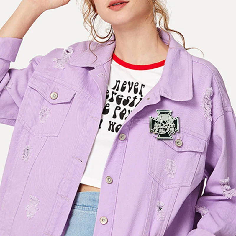 Немецкая металлическая брошь WW2 в виде черепа с крестом на лацкан значок офицера