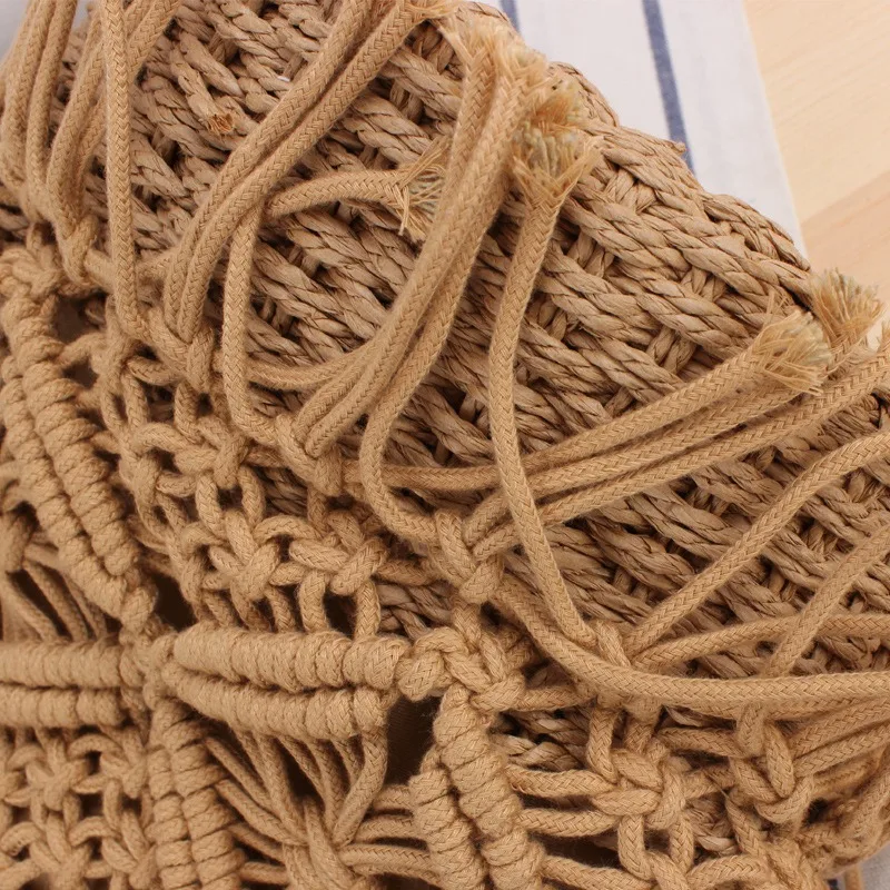 

Tassel Bucket Woven Bag Hand Stitching Hollow Cross-Body Straw Bag Vacation Beach Bag