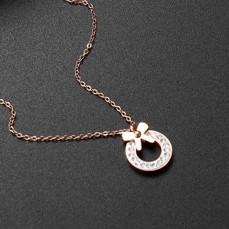 Rose gold titanium steel necklace Anti-allergy and non-discoloration Bow tie clavicle | Украшения и аксессуары