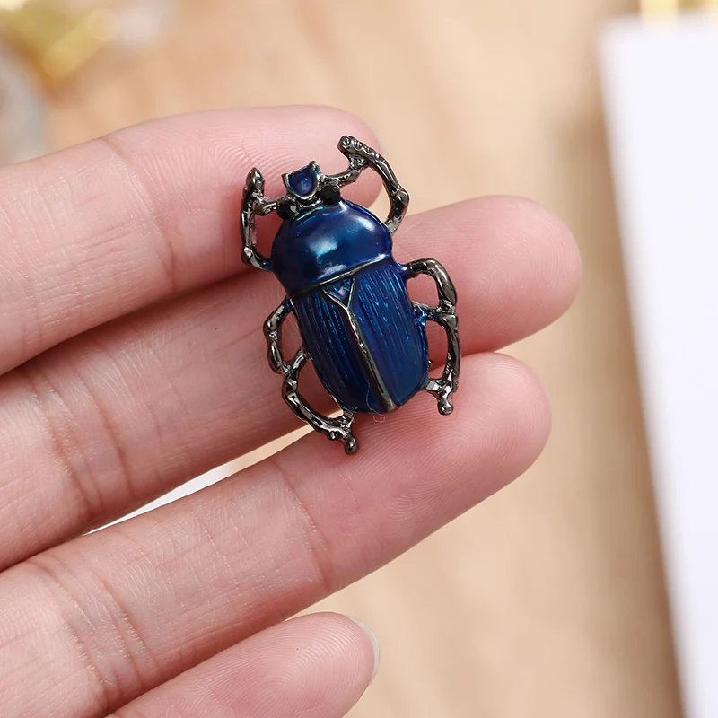 

Cute beetle brooch 3 color insect brooch men and women jewelry decoration accessories