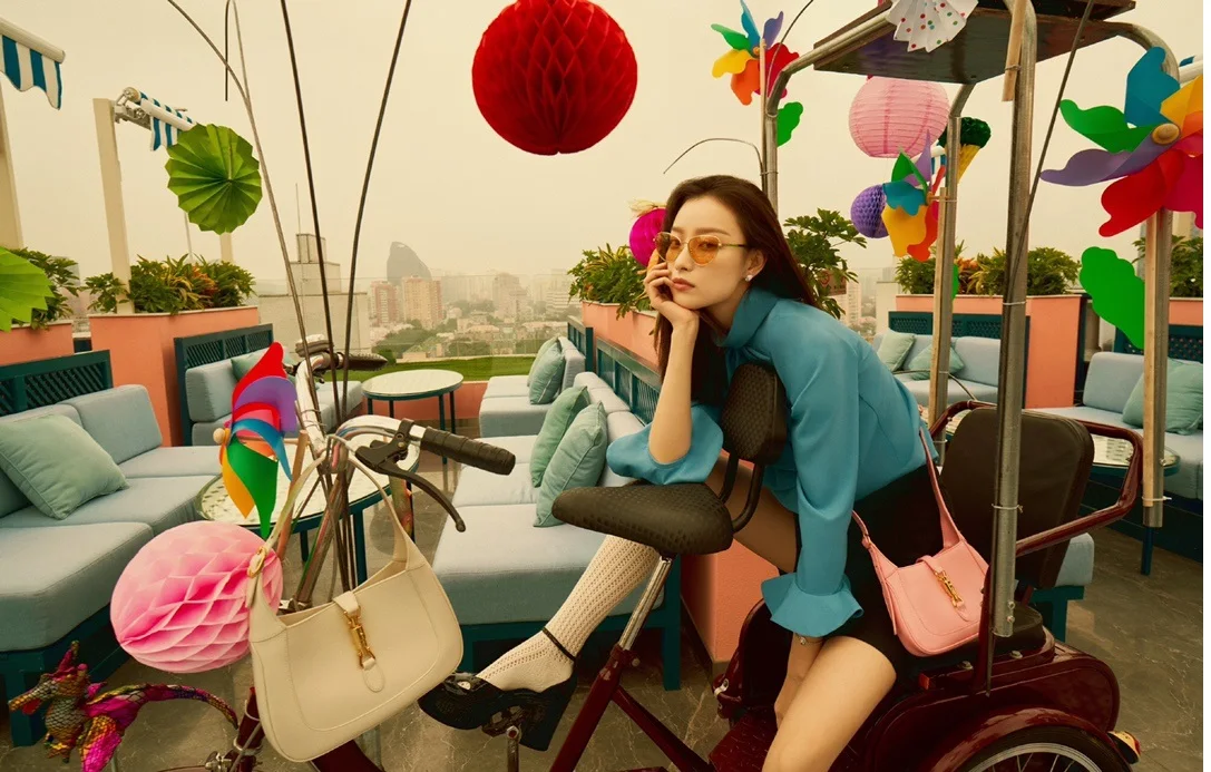 

2021 Spring Unisex Europe Letter Sexy Long Cotton High Knee-Length Socks Women Knitted Stockings