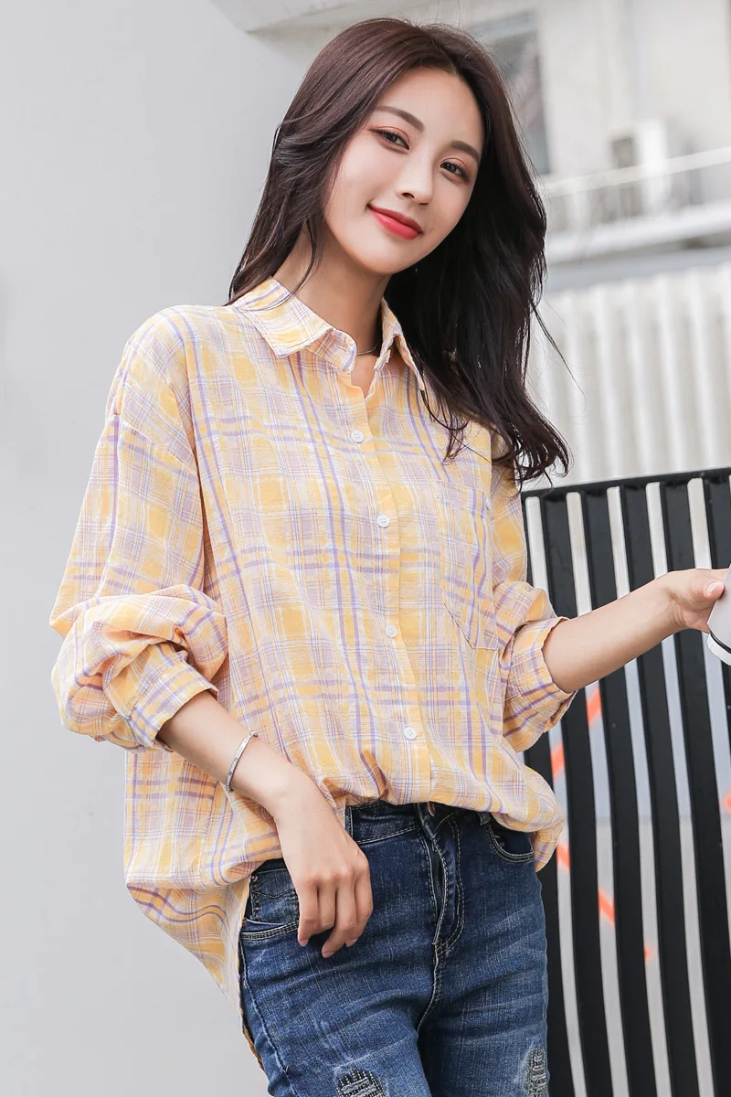 

2021 spring and summer new long-sleeved loose outer wear pure cotton bottoming wild check casual shirt women