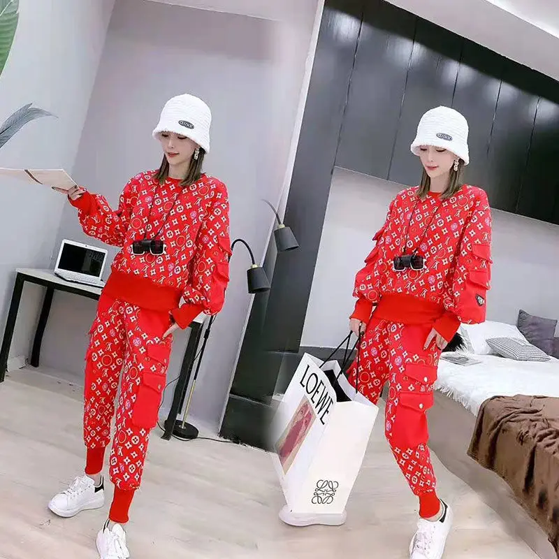 

2021 Celebrity Popular Edition Wool Lining Thicken Fashion Letter Sweater Pants Slimming Pullover Two-piece Women