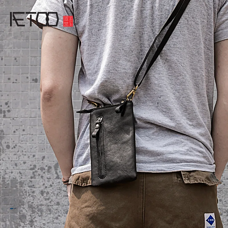 

AETOO Men's leather diagonal bag, first layer leather mini shoulder bag, mobile phone bag