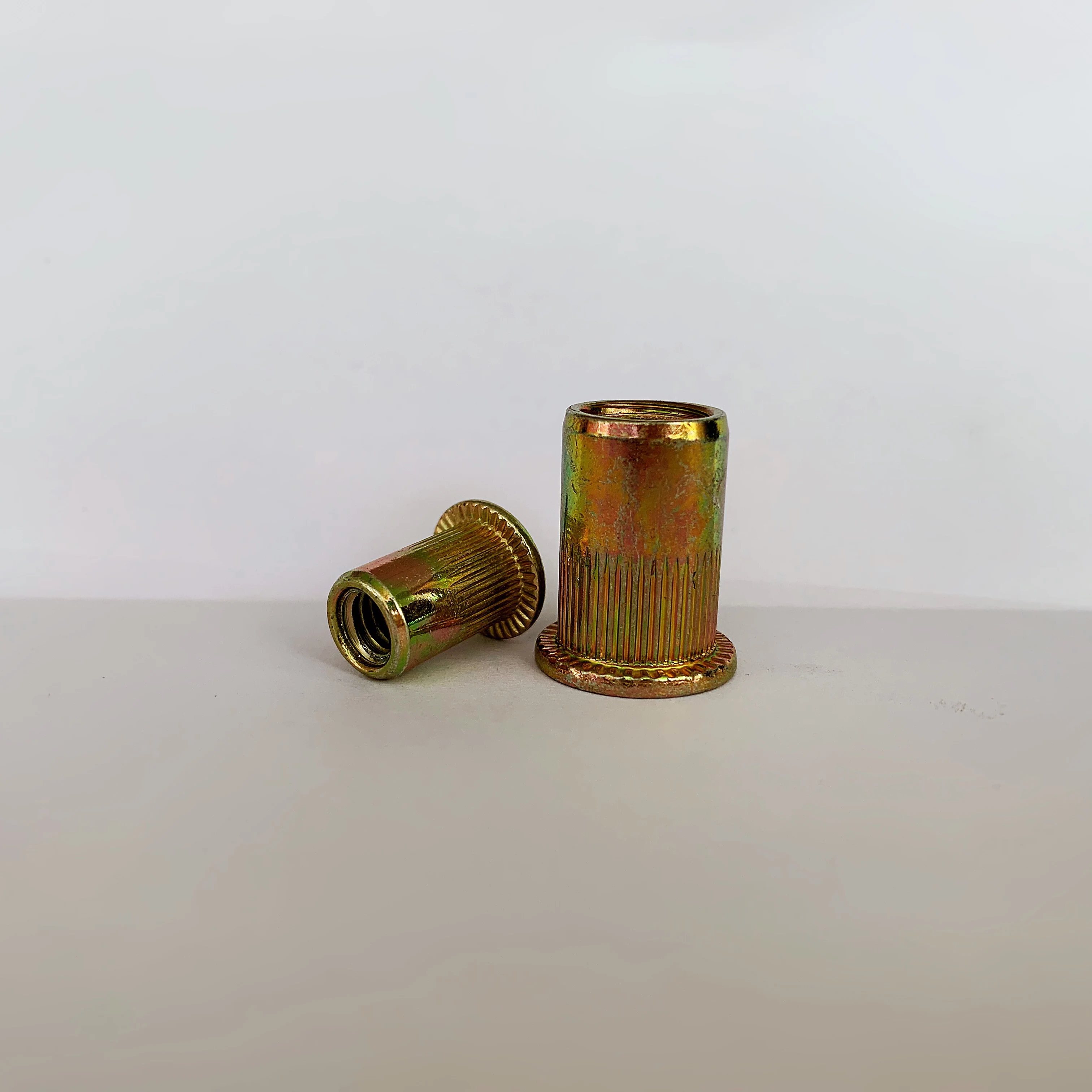GB /T 17880 1 M3 M4 M5 M6 M8 заклепки из углеродистой стали с плоской головкой гайки вставки