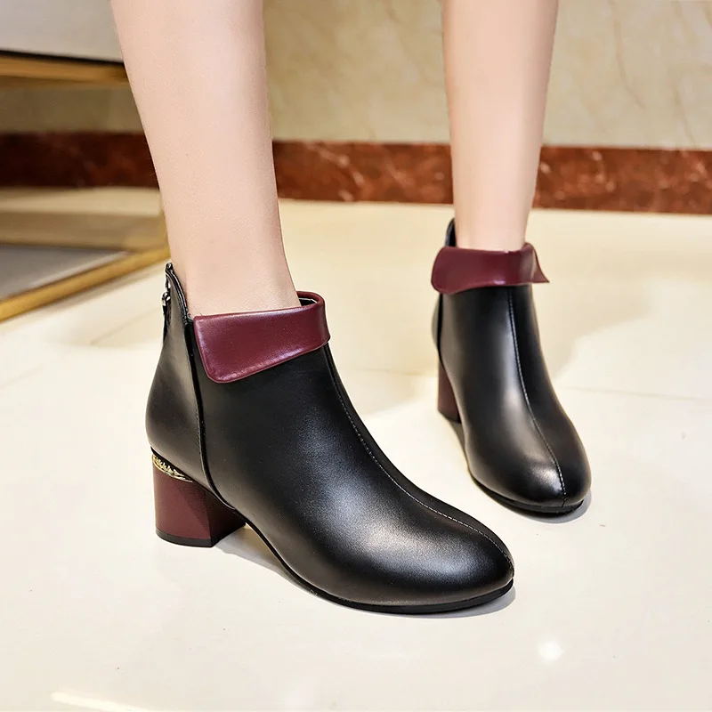 

Повседневные женские кожаные ботинки на среднем каблуке, новинка 2022, короткие ботинки челси, женские ботинки, модные ботинки Martin на толстом ...