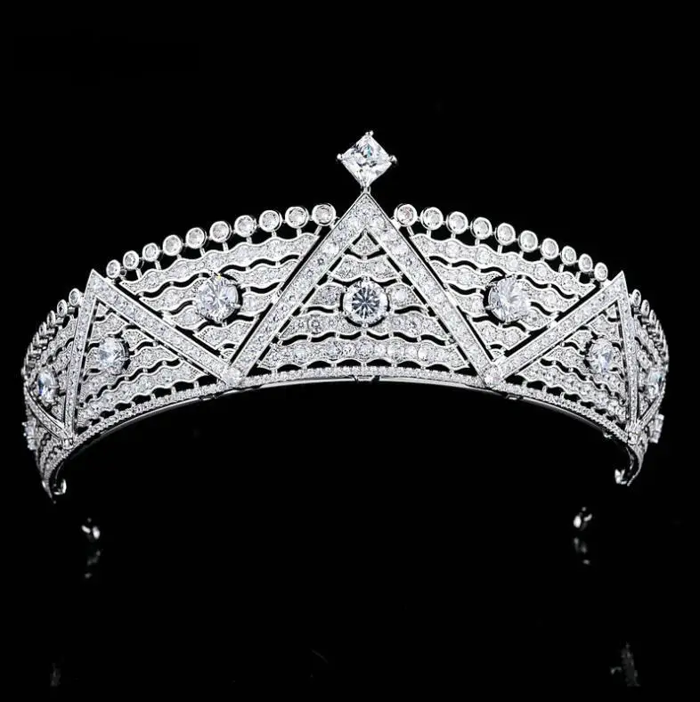 

EillyRosia Wedding Hair Accessories Classic 3A Zirconia Design Bridal Crown Engagement Hair Jewelry Vintage Tiaras for Queen