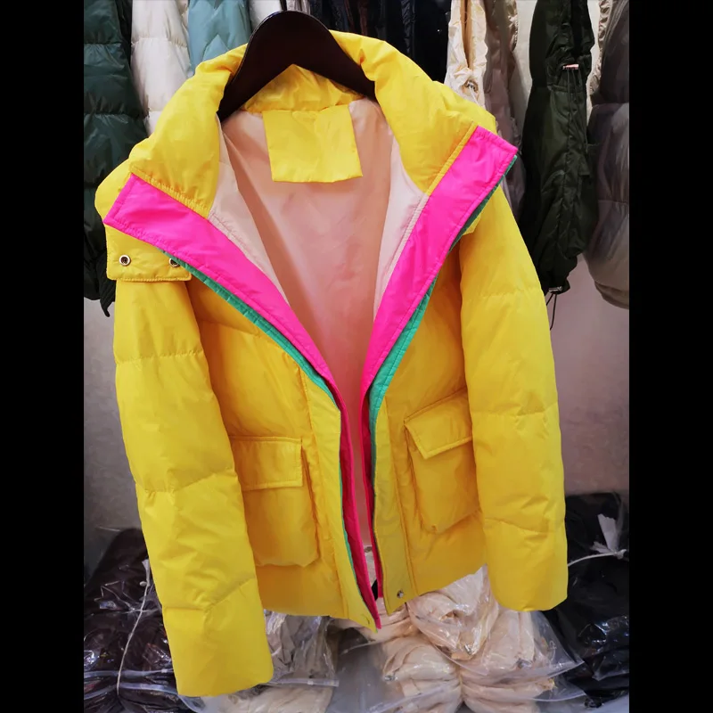 Женская зимняя длинная куртка на белом утином пуху с капюшоном свободная